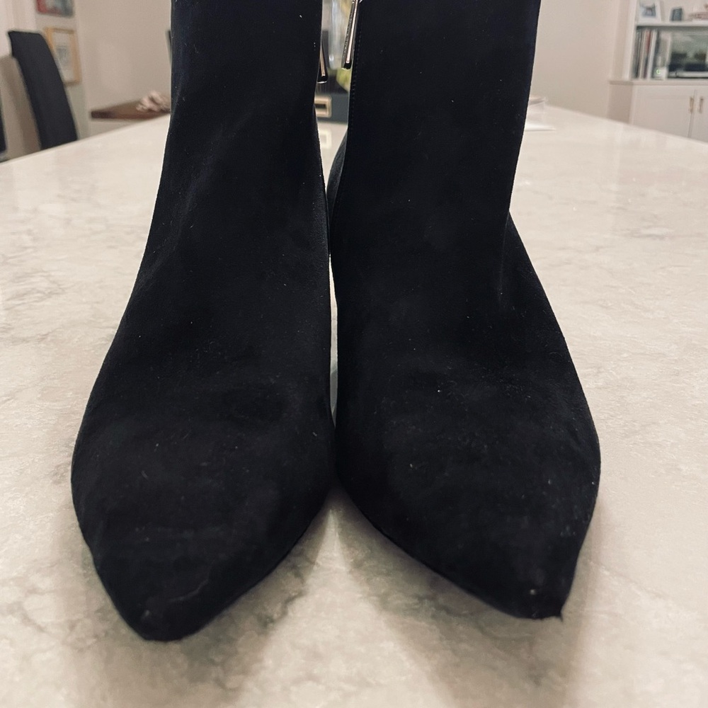 Charles by Charles David ankle boots in black faux suede/ size 8 1/2/ EUC/no box - Picture 13 of 15